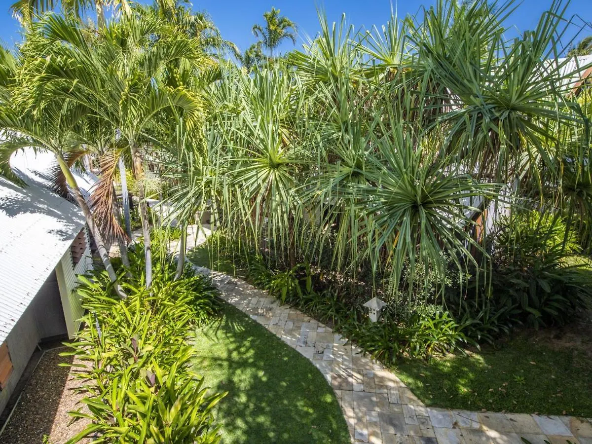 Pure Magnetic Villa 9 Nelly Bay